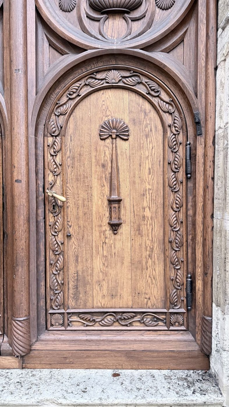 Porta medieval entalhada, Tallinn